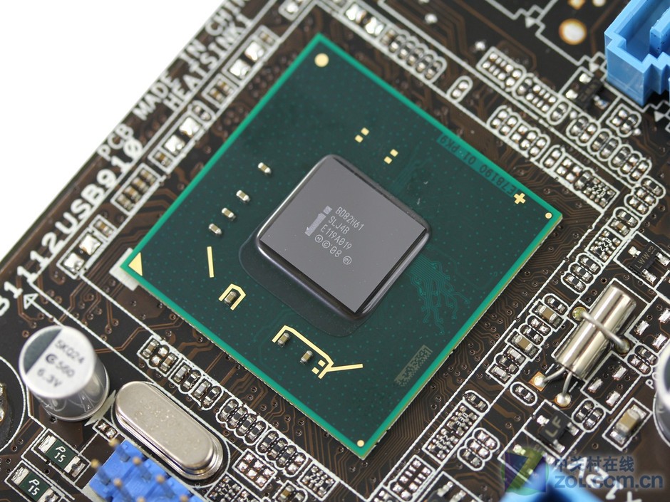 主板南桥最大承受温度_主板能承受温度_北桥温度和主板温度