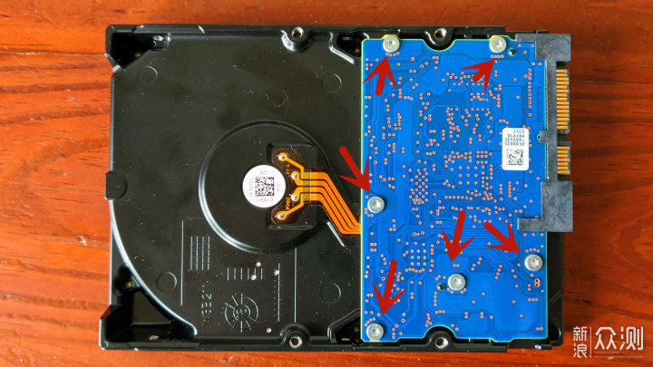 我居然亲手修好了一块咔咔响无法读取的硬盘_新浪众测