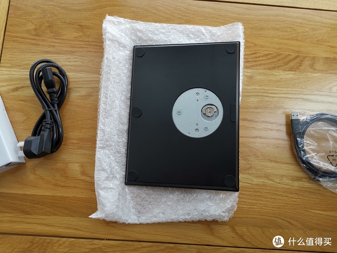 底座， 不值得看，一般般