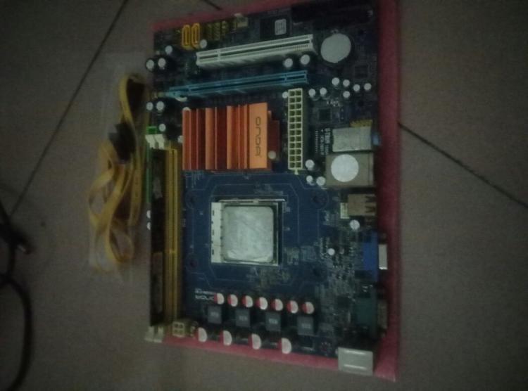 开机显示器黑屏_macmini开机显示器黑屏好久_电脑开不开机黑屏显示key