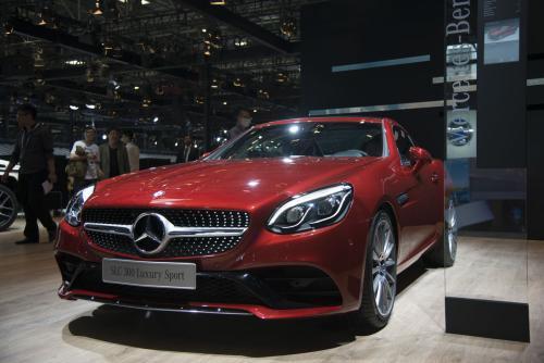 卡罗拉可以直接插U盘播放音乐吗