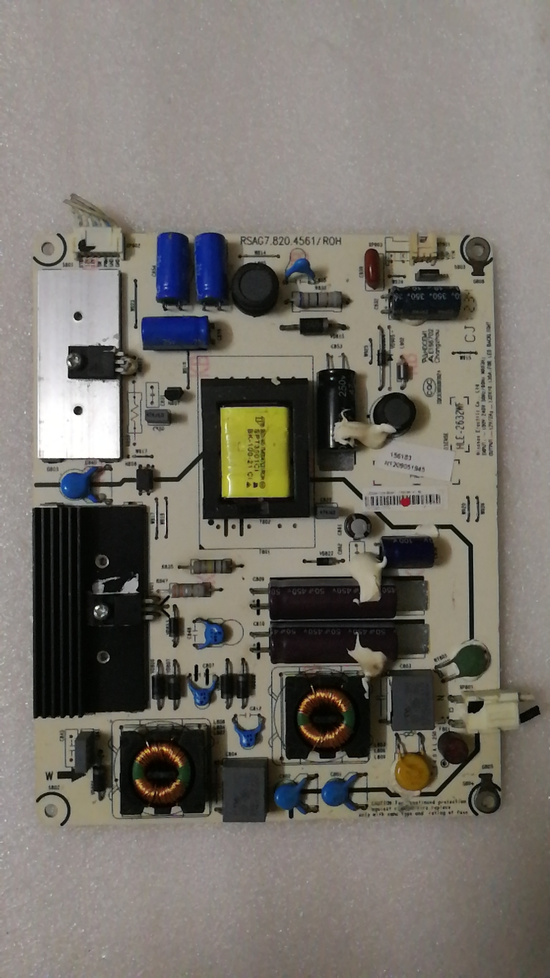 收音机频率显示电路_显示器电路板换配件_pcb板电路原理图设计