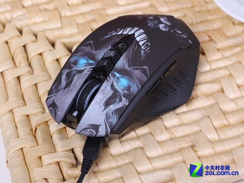 R8血魔骷髅黑色 外观图 