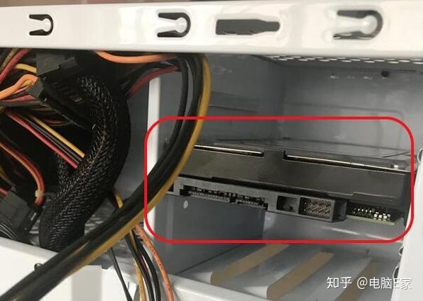 老硬盘安装在其它电脑启动