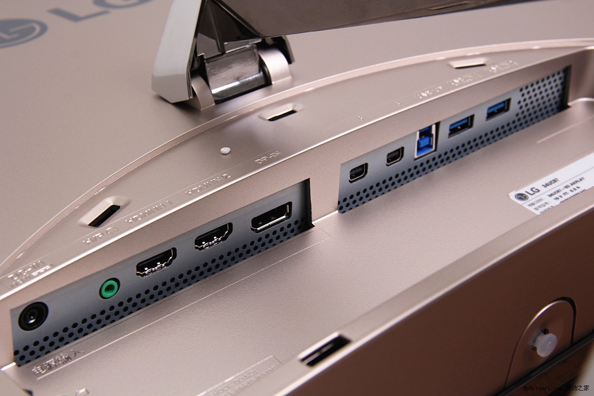 aoc34寸曲面显示器_登陆器更新失败显示errcode:408_24寸和19寸对比显示屏