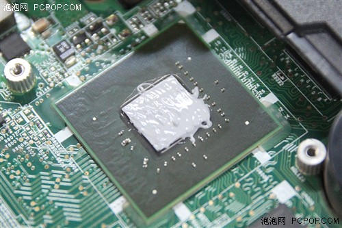 cpu导热硅脂怎么涂_显卡导热硅脂怎么涂_涂导热硅脂