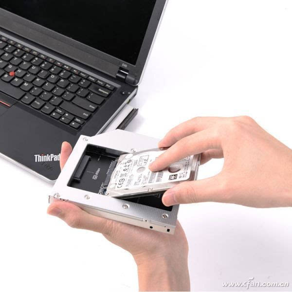 硬盘托架双通道开关