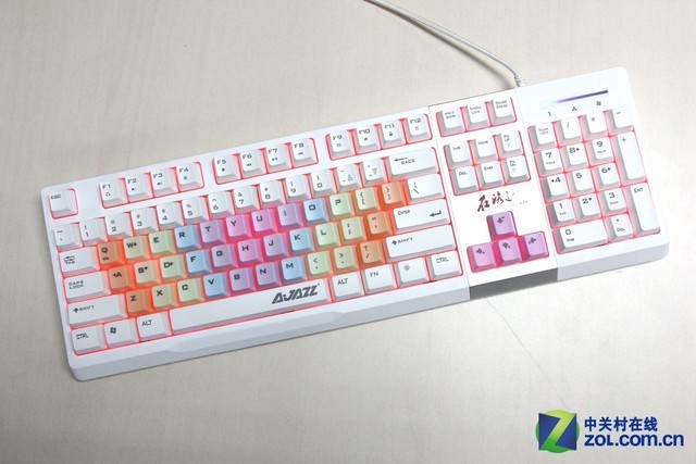 个性DIY彩虹键帽 黑爵AK10键盘评测 