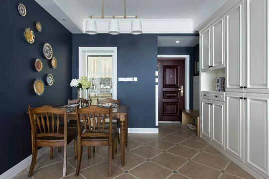 防盗门不安全，加装插销就安全了？老爸来家一看：简直多此一举！