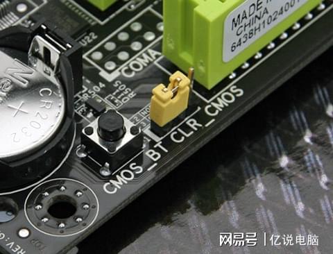 笔记本显卡坏了能外接_笔记本显卡能升级吗_戴尔笔记本显卡玩游戏不能用