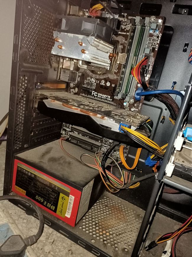 主板温度比cpu高_cpu温度高_笔记本主板温度比cpu高