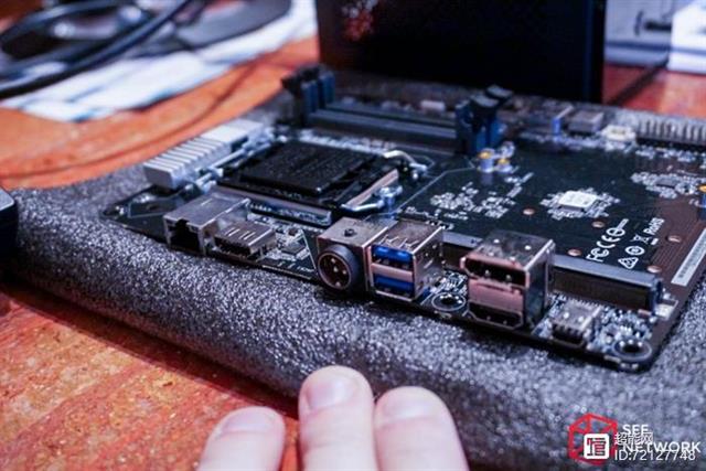 华擎deskmini搭配显卡