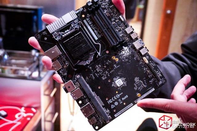 华擎deskmini搭配显卡