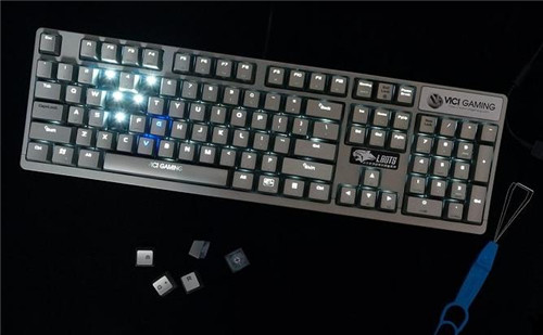 就这么任性！达尔优终结者VG版机械键盘 