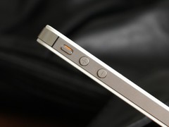 iPhone 4S 白色 音量键图
