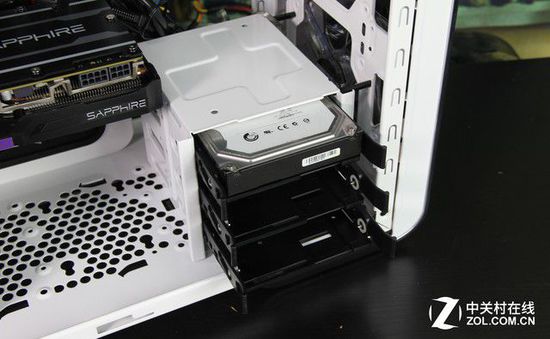 极致性能表现 酷冷至尊武尊神3机箱评测