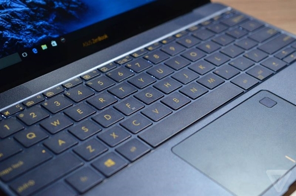 华硕zenbook?华硕笔记本?华硕官网?比Macbook还薄 华硕超级本ZenBook 3国行发布