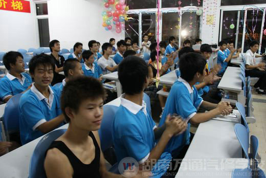 万通学校怎么样_湖南万通汽修_成都万通汽修学校