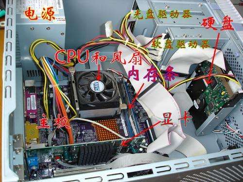 电脑黑屏主机还在运行键盘灯不亮_电脑黑屏主机还在运行键盘灯不亮